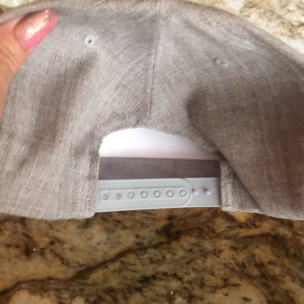Baseballs hat SnapBack - Picture 2 of 2
